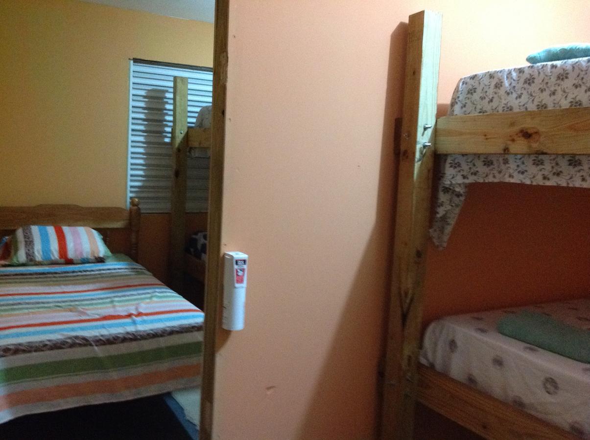 Placencia Hostel Ngoại thất bức ảnh