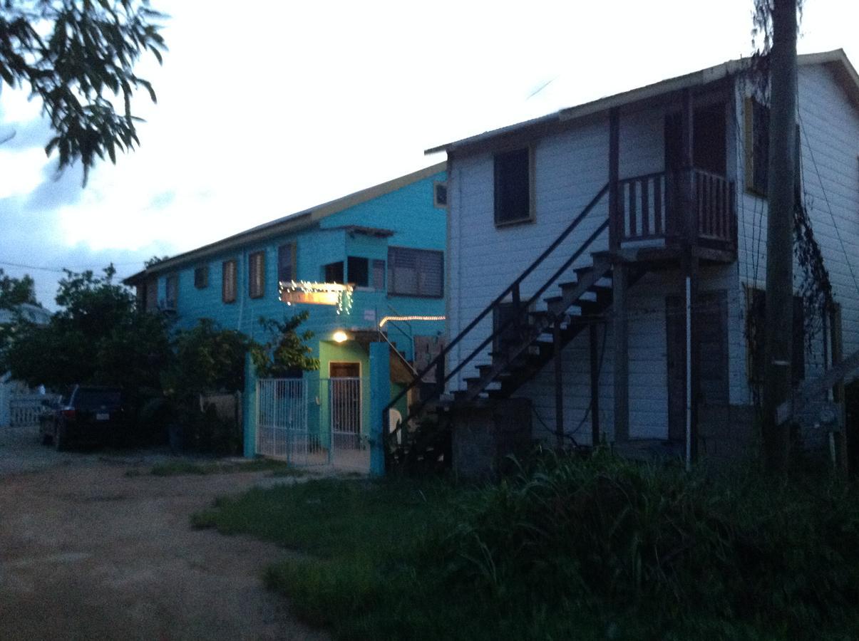 Placencia Hostel Ngoại thất bức ảnh