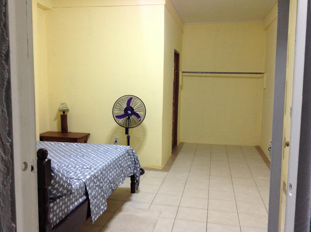 Placencia Hostel Ngoại thất bức ảnh