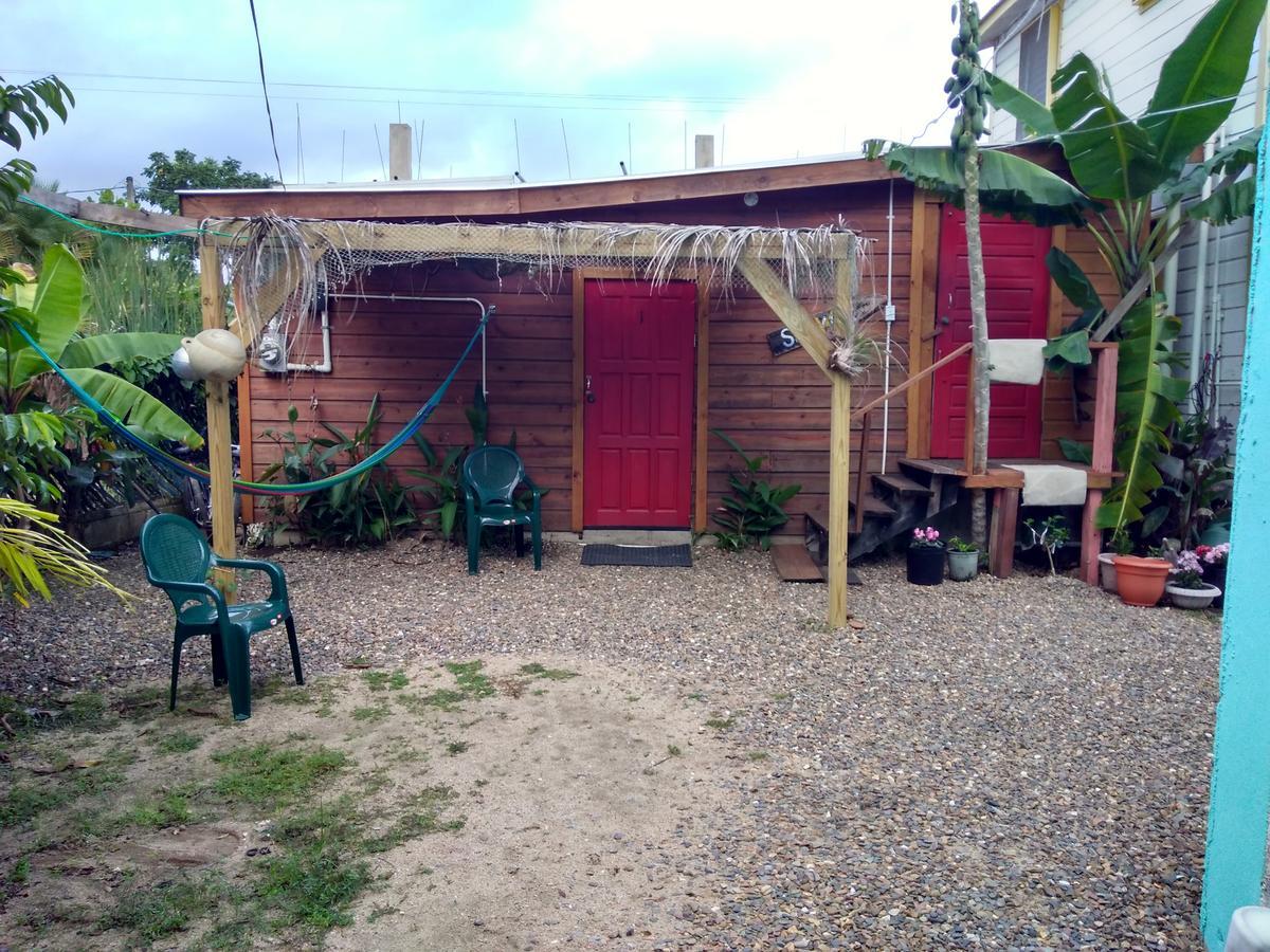 Placencia Hostel Ngoại thất bức ảnh