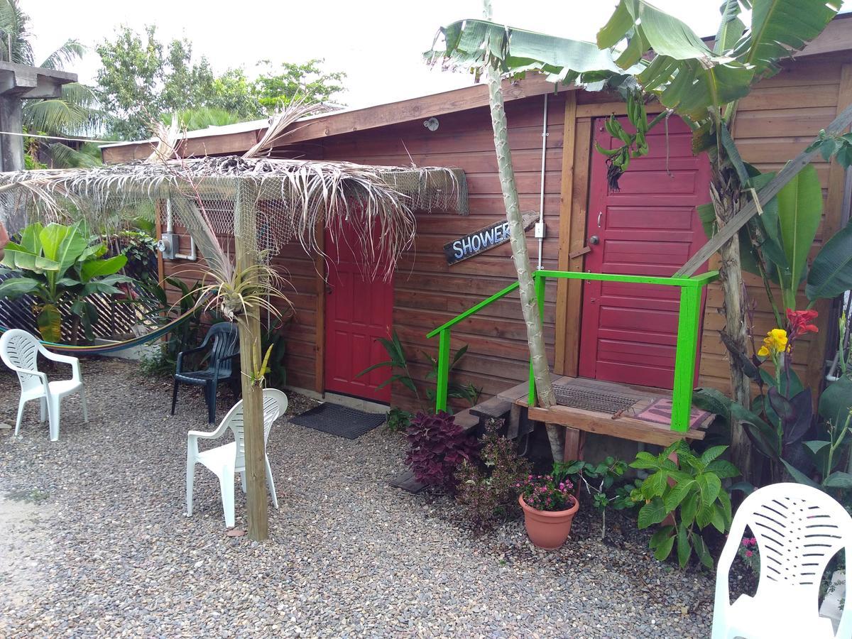 Placencia Hostel Ngoại thất bức ảnh